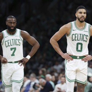 直播平台-绿军晒数据！2018至今季后赛胜场数：双探花72 勇士57 掘金51