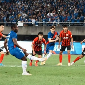 台球-中超前三轮表现差强人意 后金元时代亟待新刺激点